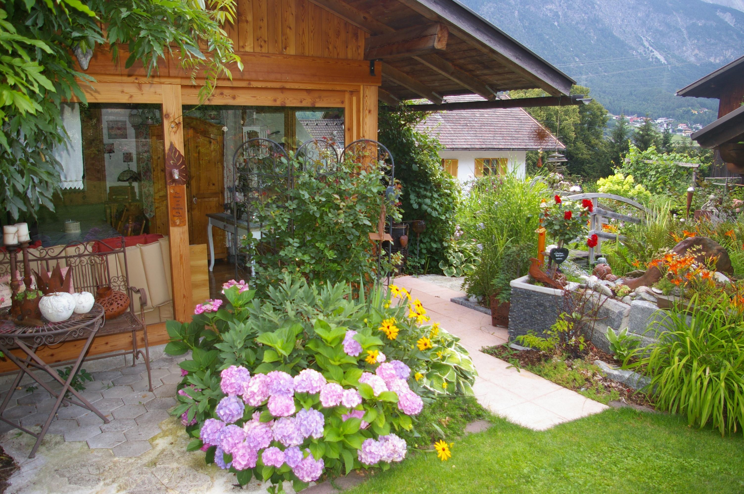 Tiroler Gartenhaus
