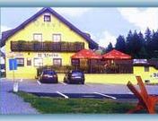 Hotel U Larvů