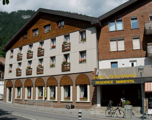 Holiday Region Gstaad: Dinh Residence Hotel & Restaurant