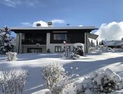 Auerhahn, Haus