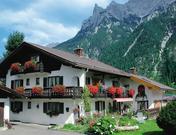 Manfred, Gästehaus