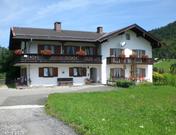 Holzer, Haus Theo