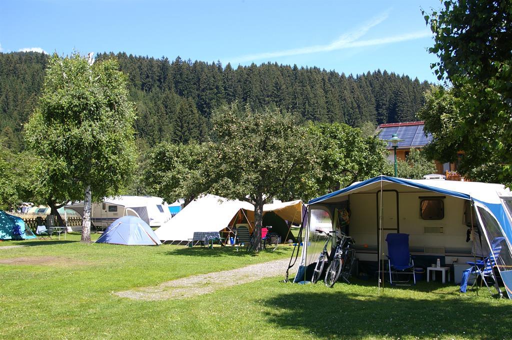 4 personen zelt mit stehhöhe MSR Habitude 4 - Familienzelt mit Stehhöhe für 4 Personen inkl.  Zeltunterlage mieten - Familienzelte main image 1