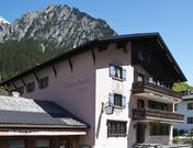Hotel Garni Lodge Chesa Raetia