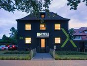 Hotel "Xotel"