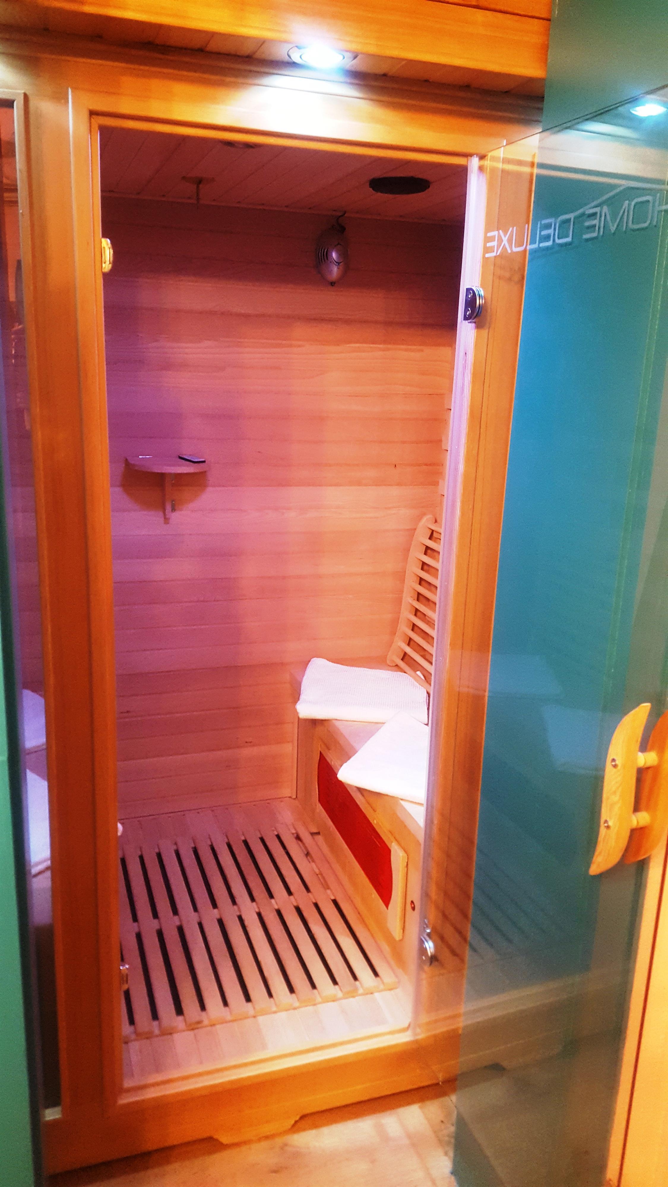 Infarot - Sauna zur eigenen Verfügung