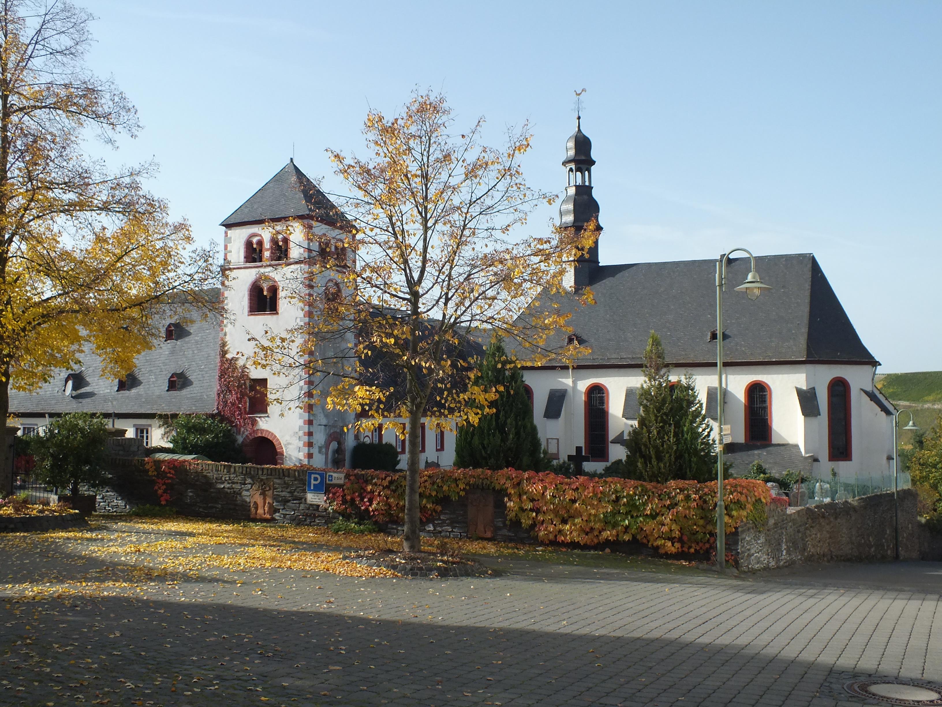 ehem. Franziskanerinnen Kloster Flzen