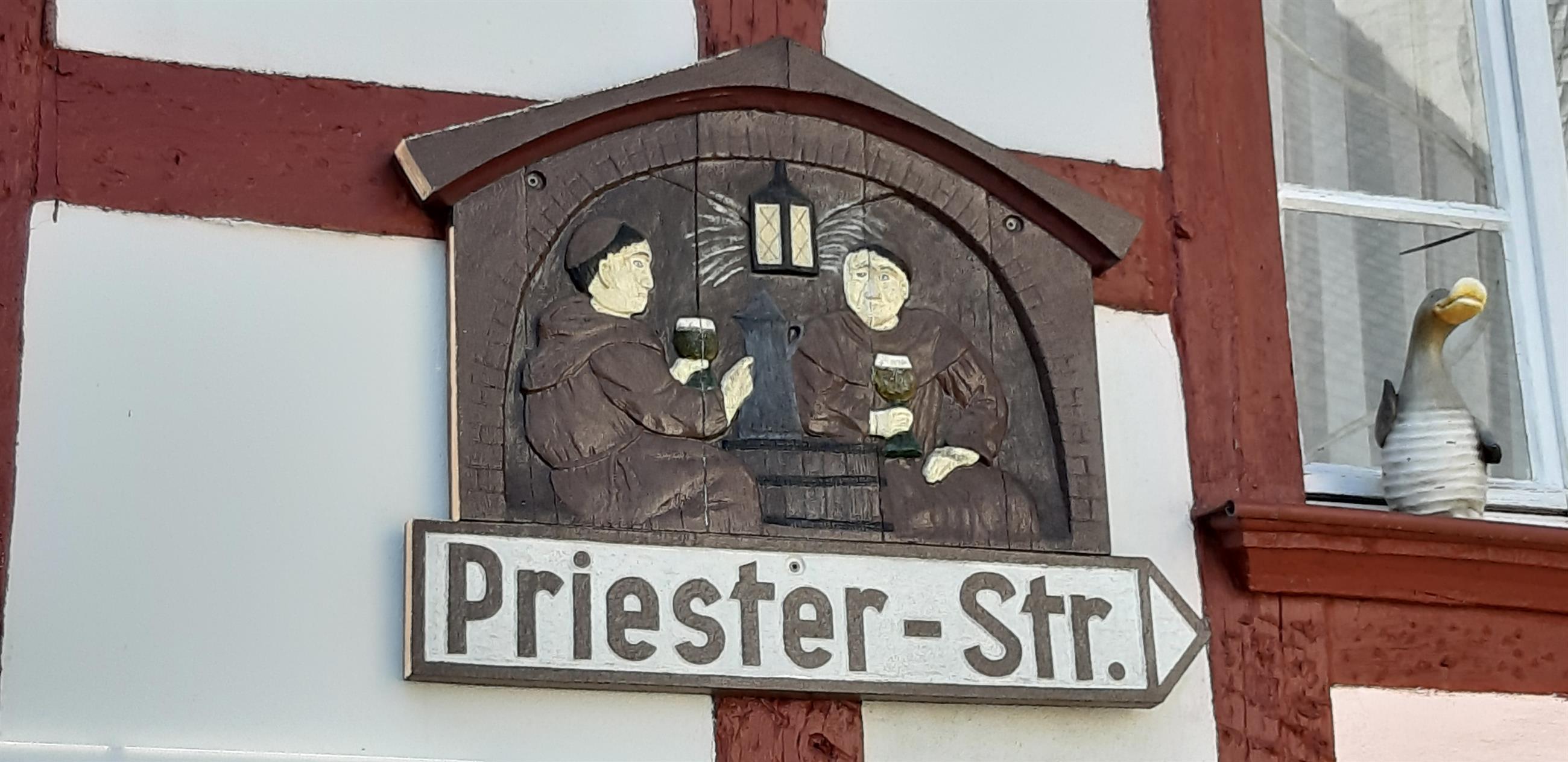 Straßenschild "Priesterstr."