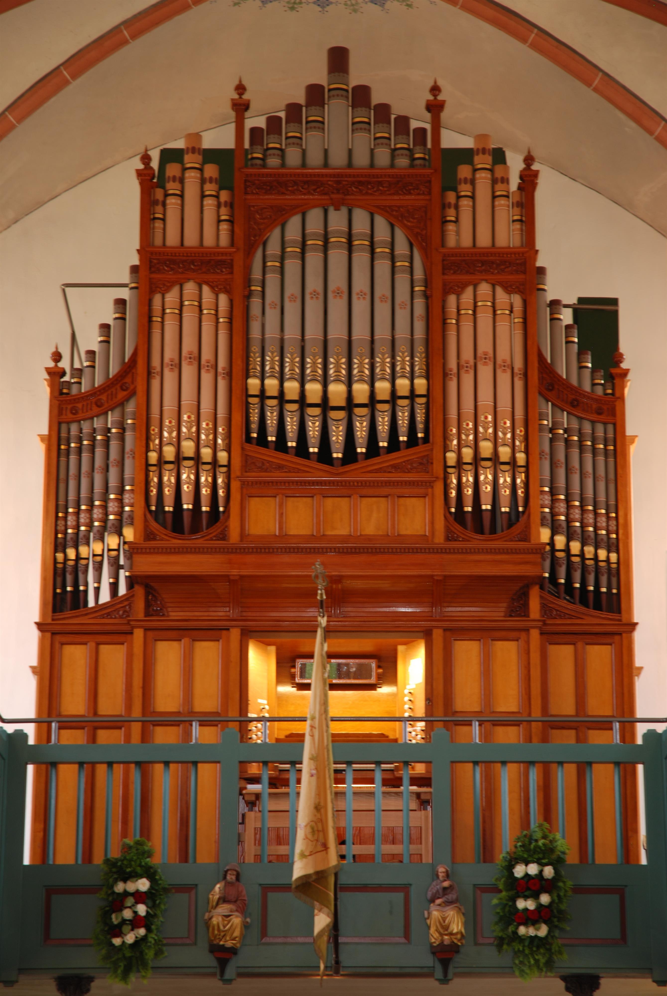 Kordel-Kirche und Orgel