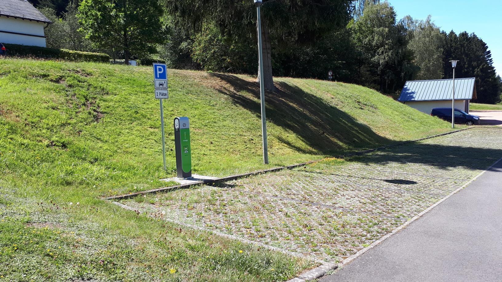 Charging Station innogy, Neuhütten Infosystem