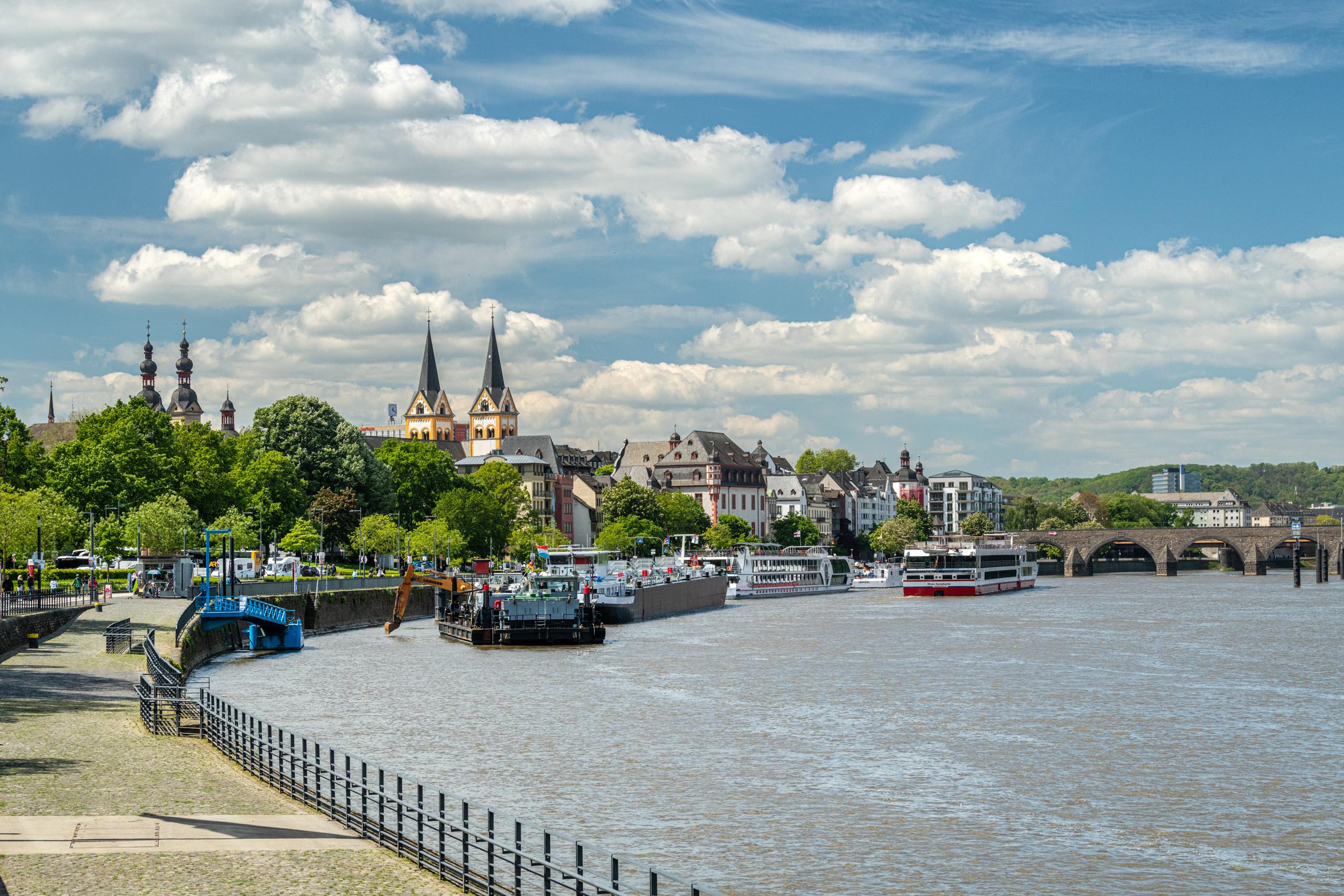 Panorama Peter-Altmeier-Ufer