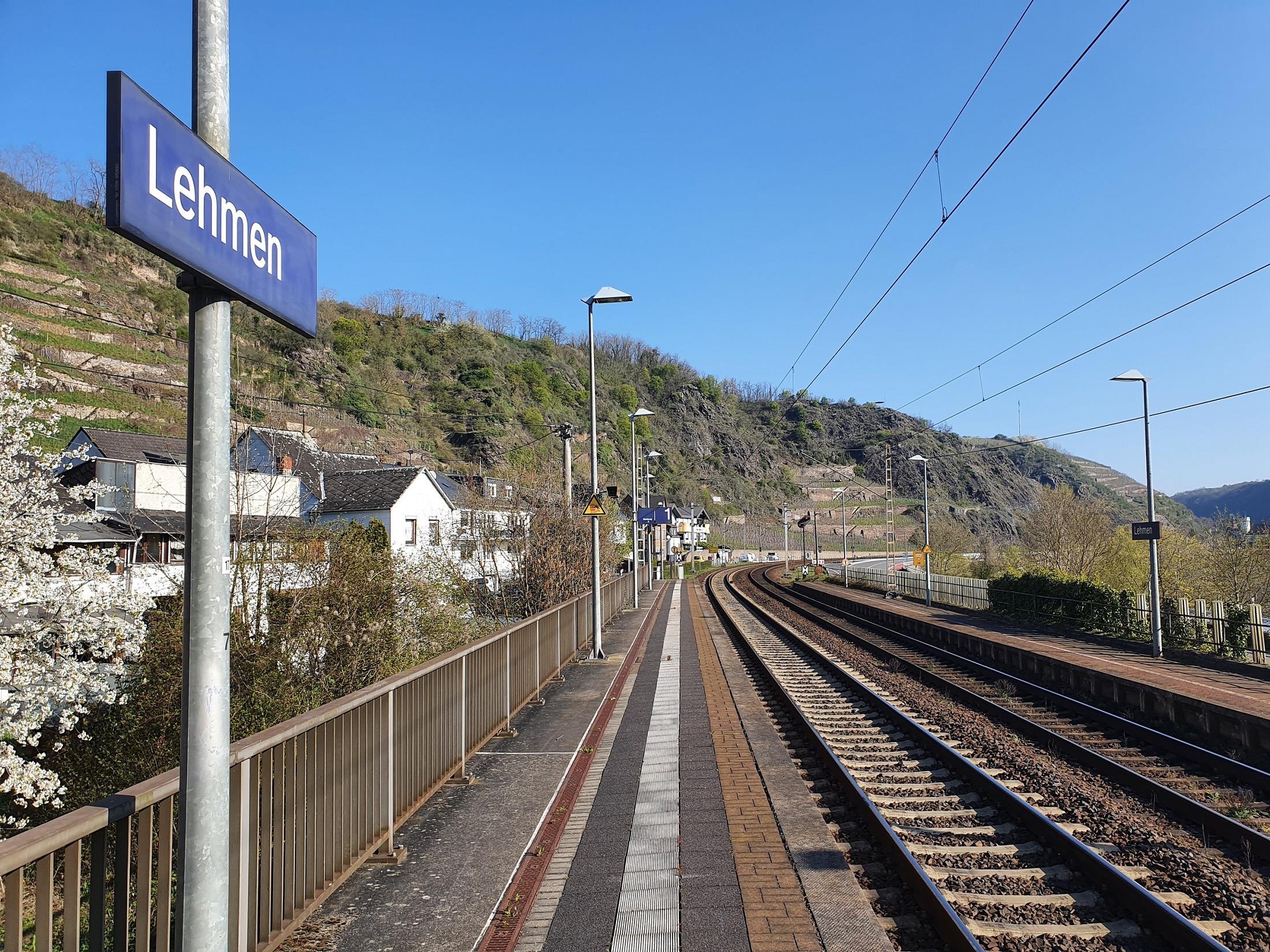 Bahnhof Lehmen für Fahrten nach Koblenz & Trier