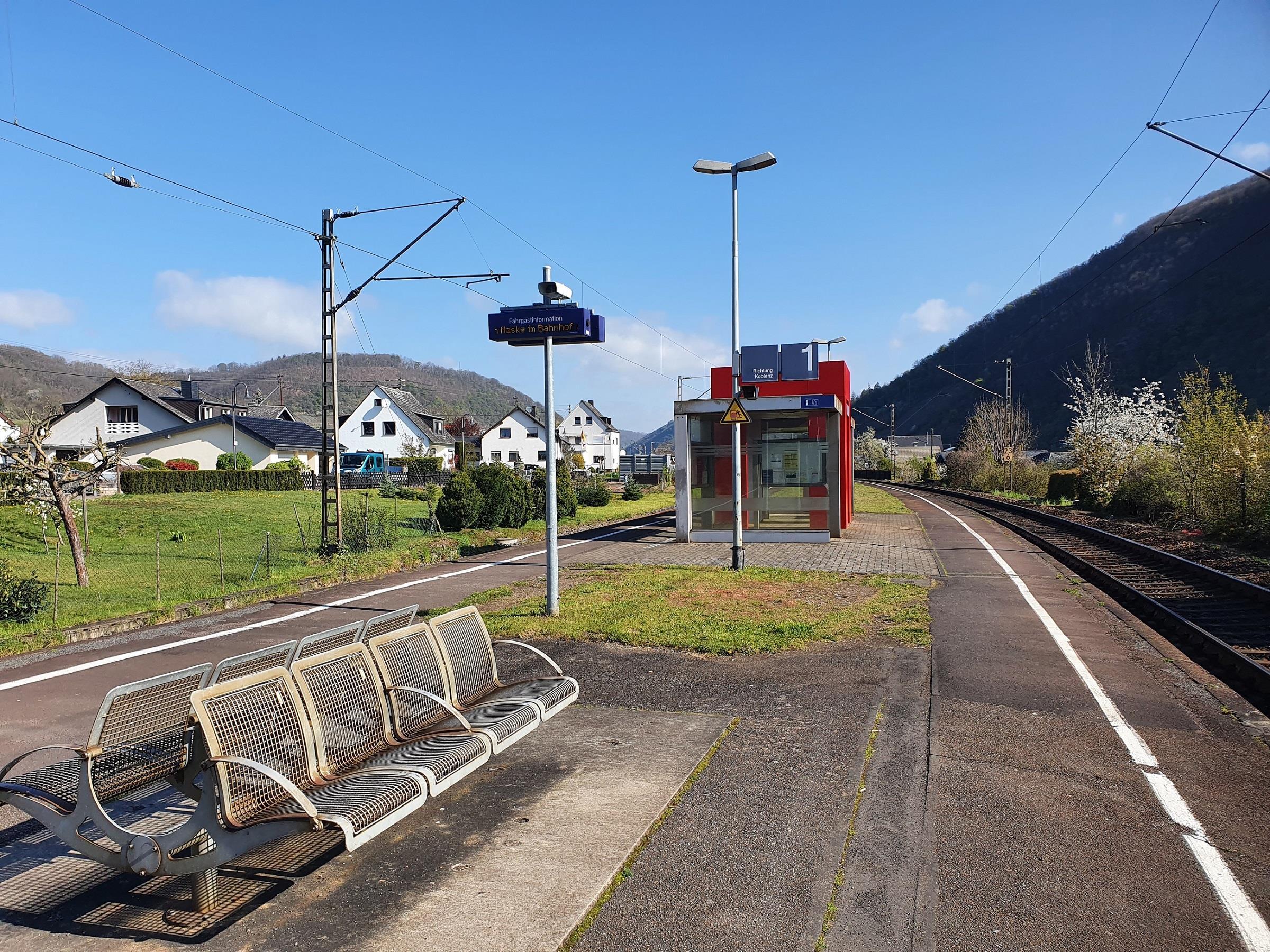Bahnhof Löf_