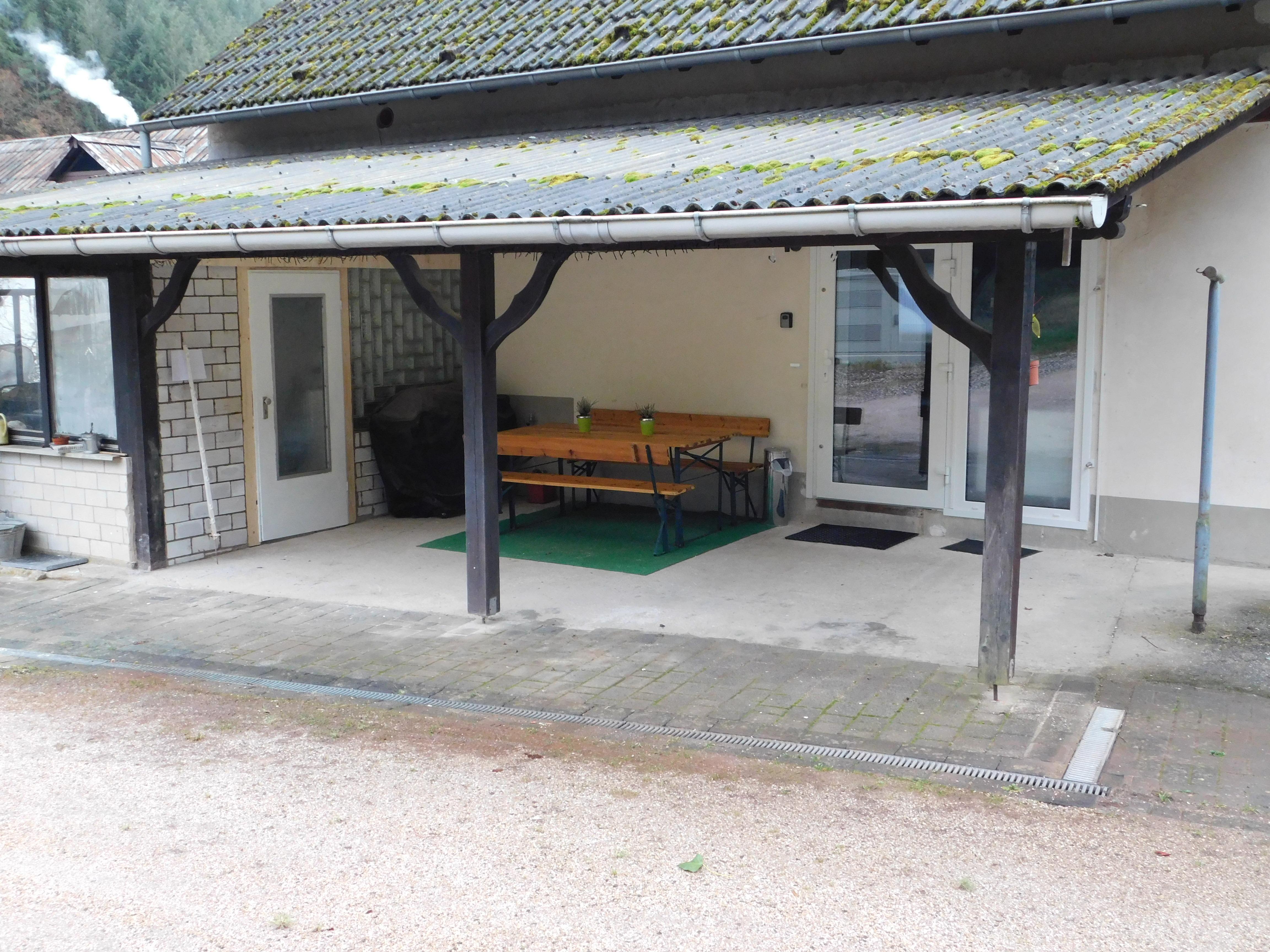 Terrasse mit Gasgrill