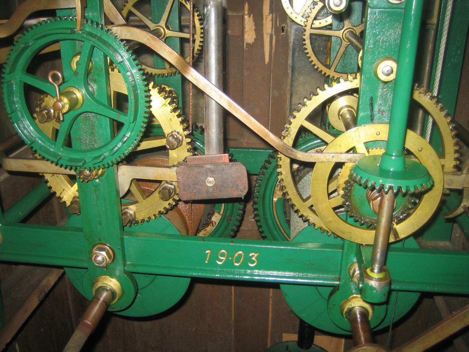 Kirchenuhr Lütz - 100 Jahre alte Technik