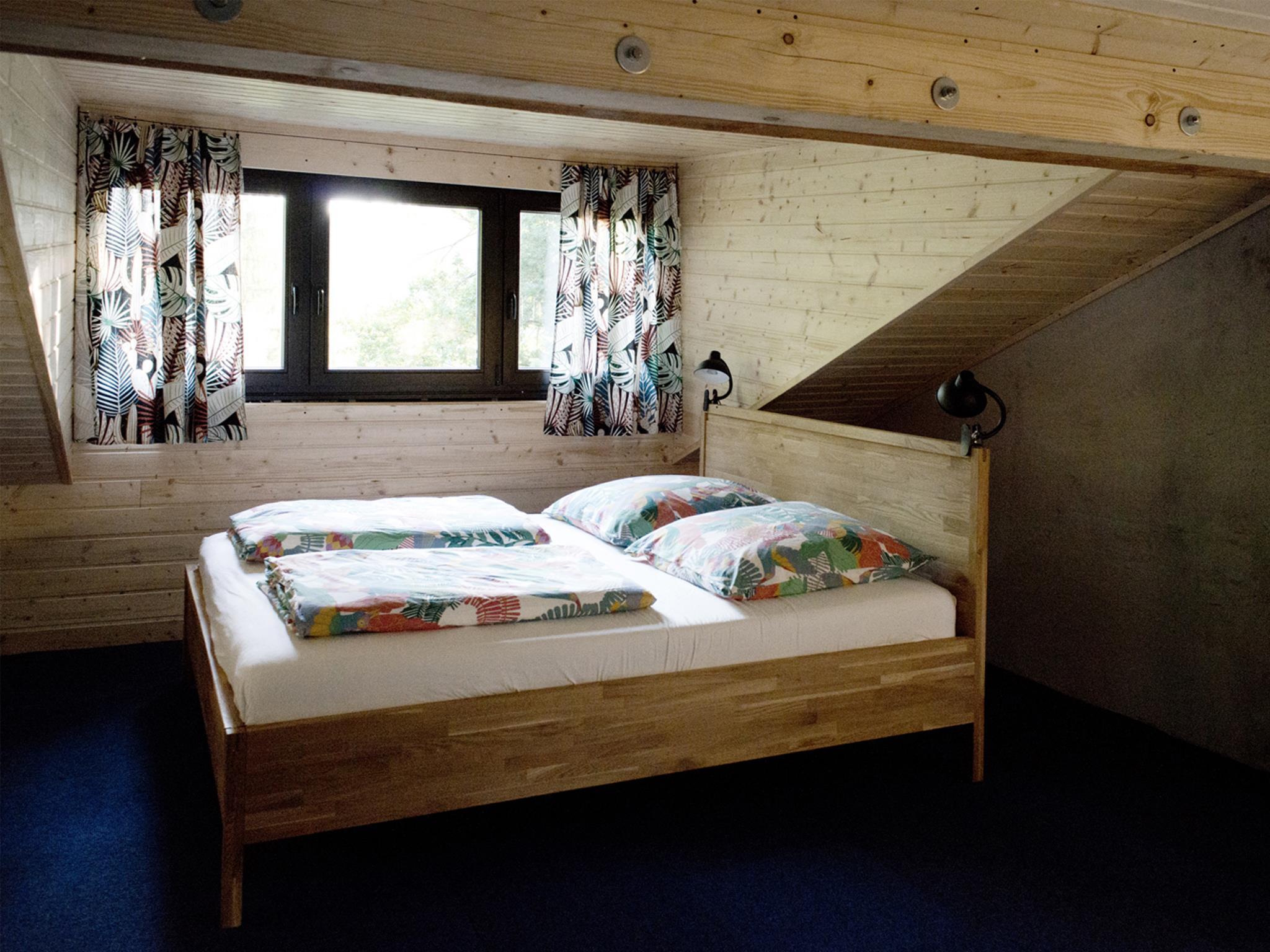 Schlafzimmer großes Doppelbett