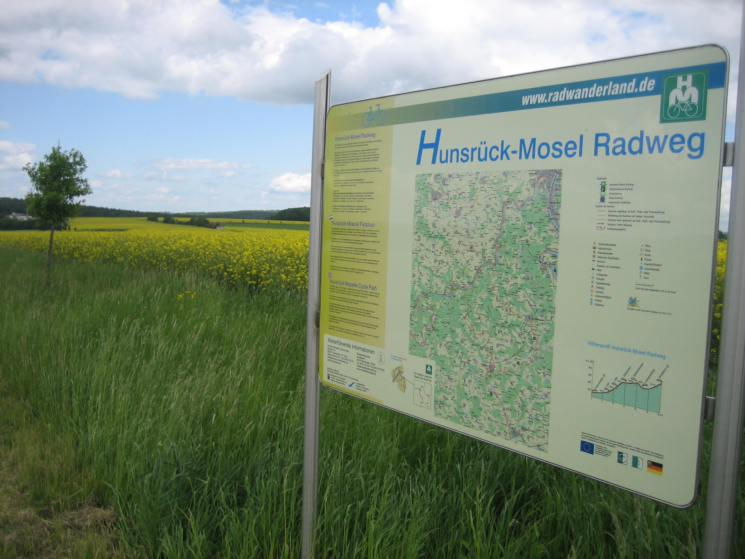 Infotafel Hunsrück-Mosel Radweg