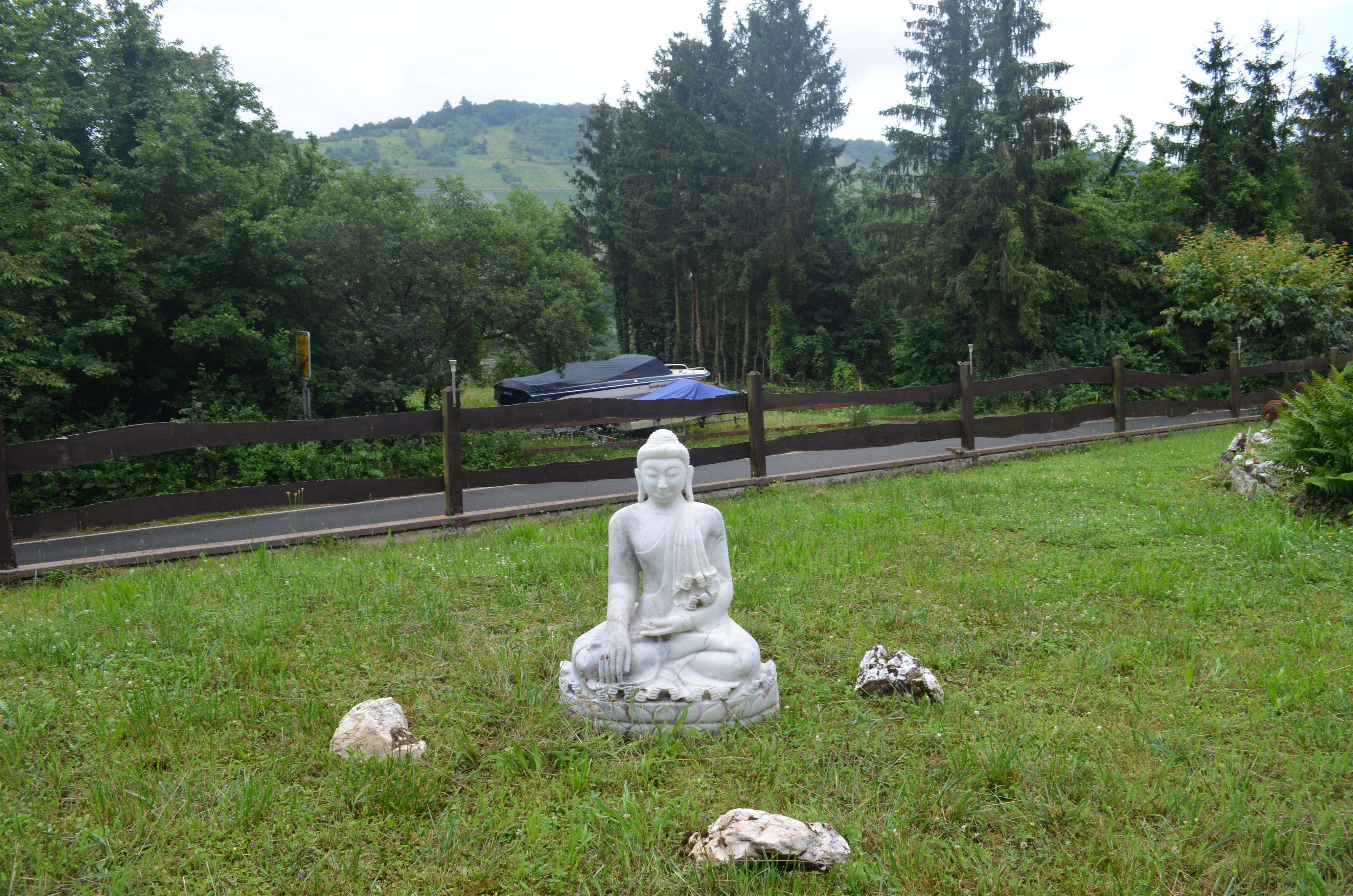 Buddah im Garten