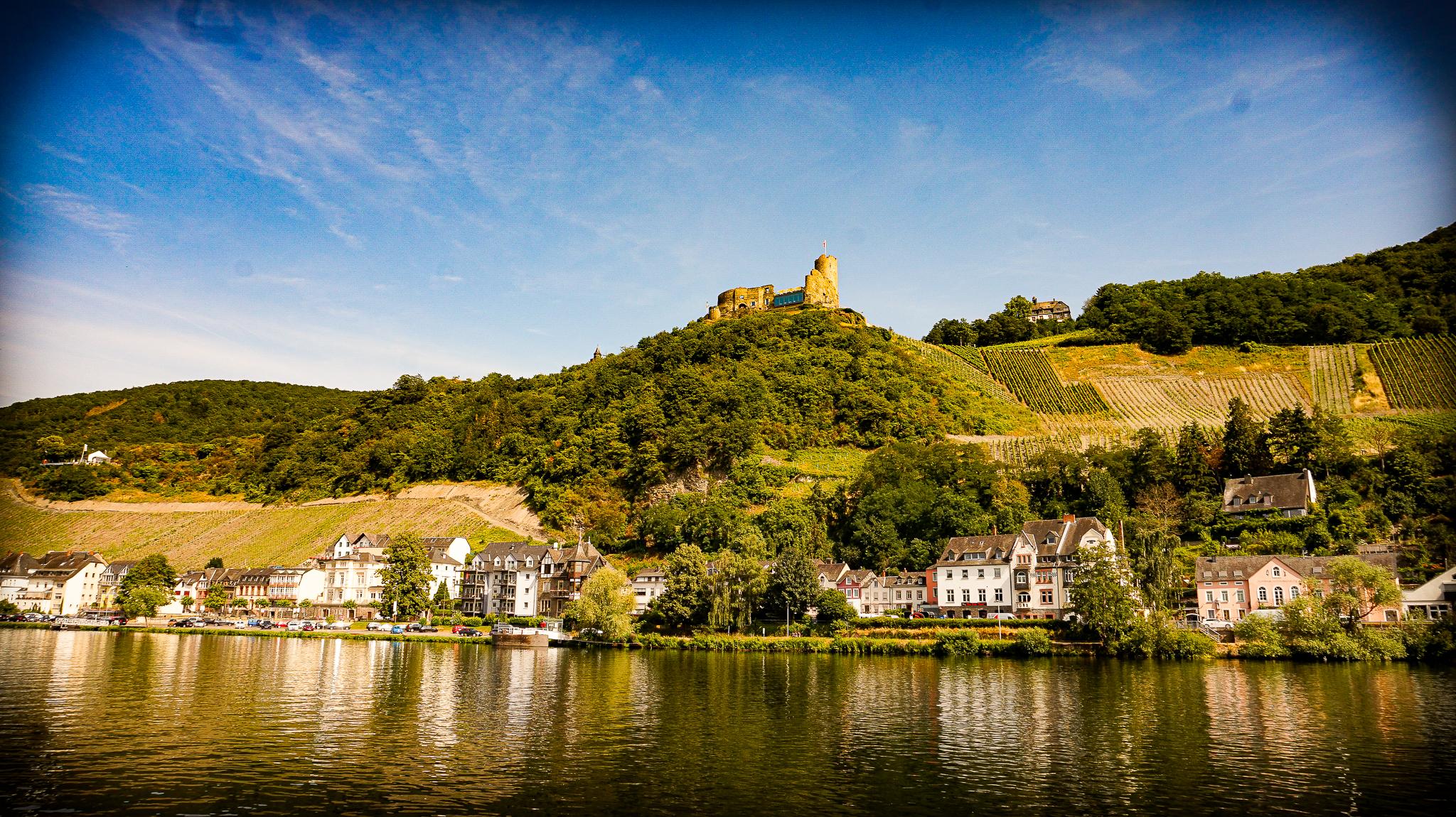 Burg Landshut Moselansicht