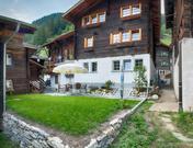 Im Dorf EG