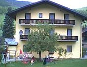 Dutar, Appartment