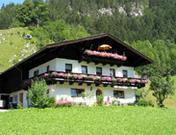 Auer, Anneliese