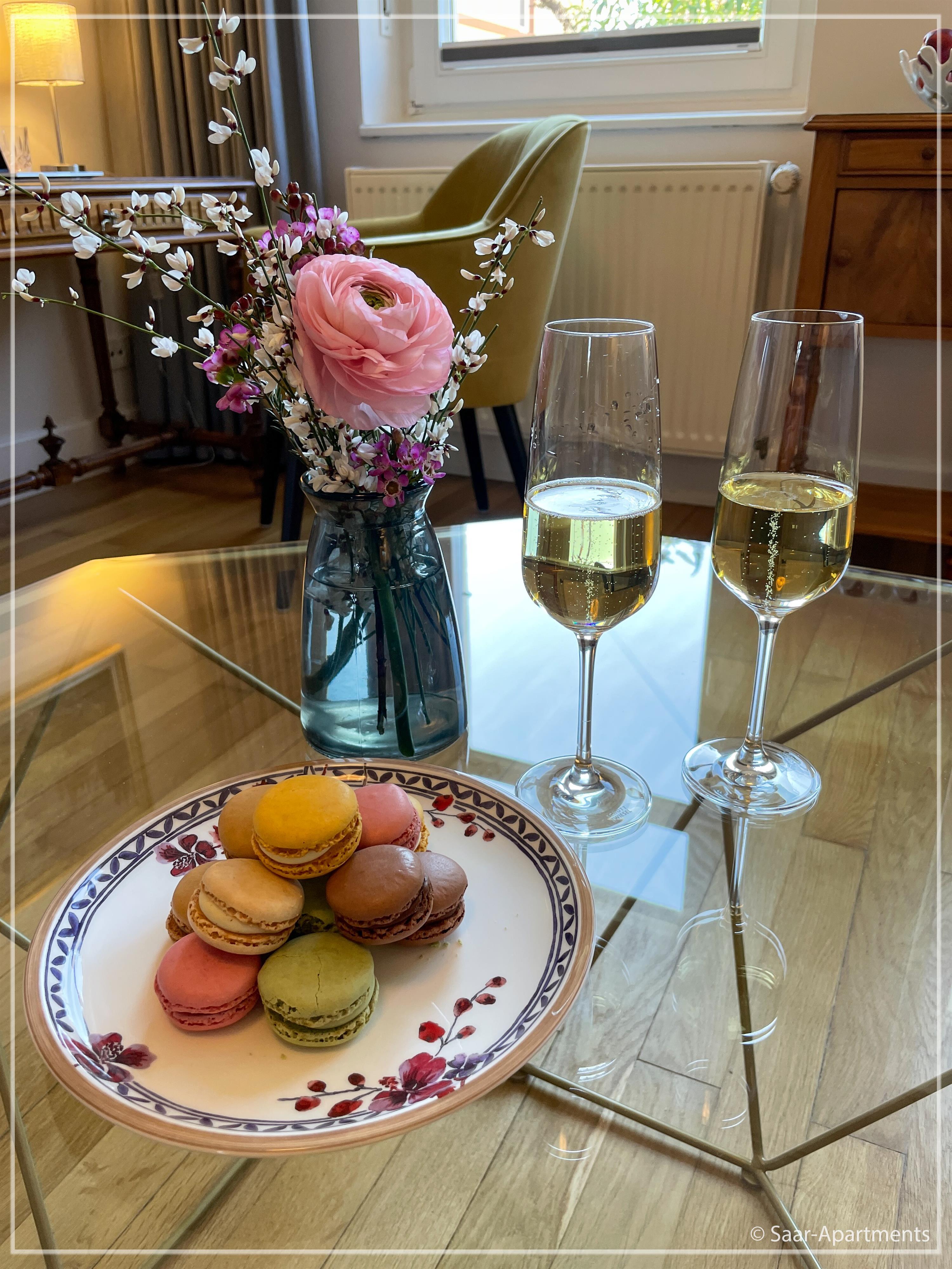 Champager-Macarons