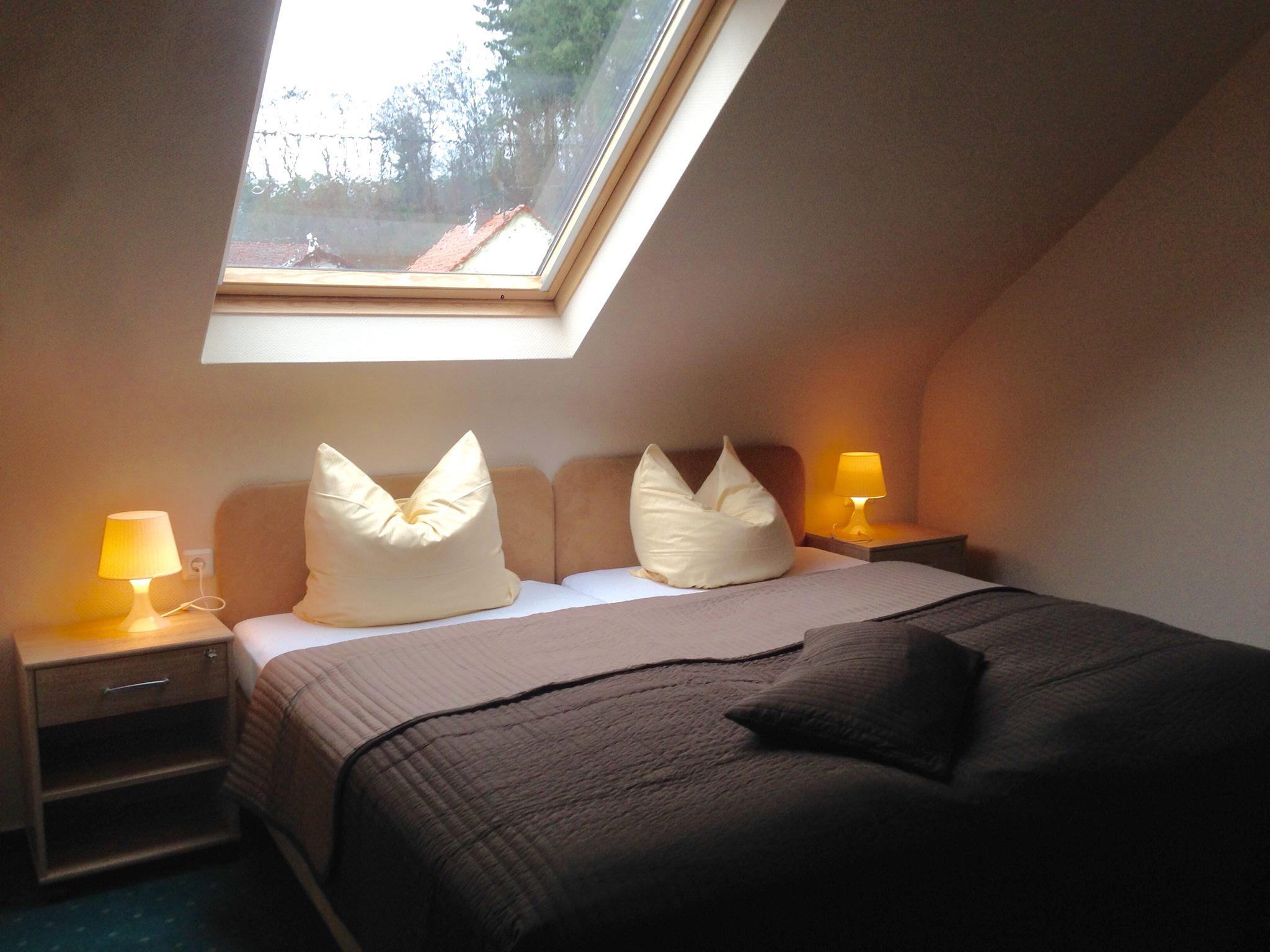 Standard Doppelzimmer mit Dachschräge