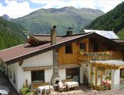 Garni Caroline