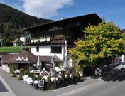 Steiner, Aparthotel
