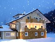 Holzhacker, Apartement