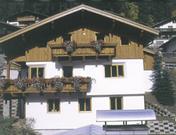Baumgartner Michael, Appartement