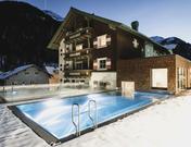 Schwarzer Adler, Hotel