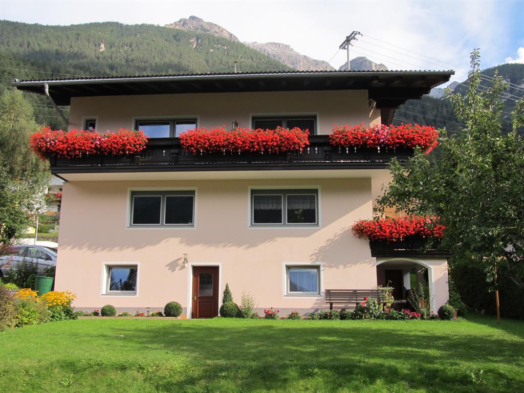 Haus Vogelsberger in Fulpmes im Stubaital, Tirol | Alpen-Guide.de