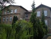 Obo 19 - Villa Backstein