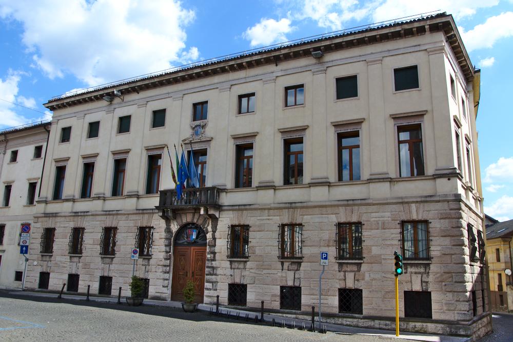 Palazzo Piloni-Palazzo della Provincia