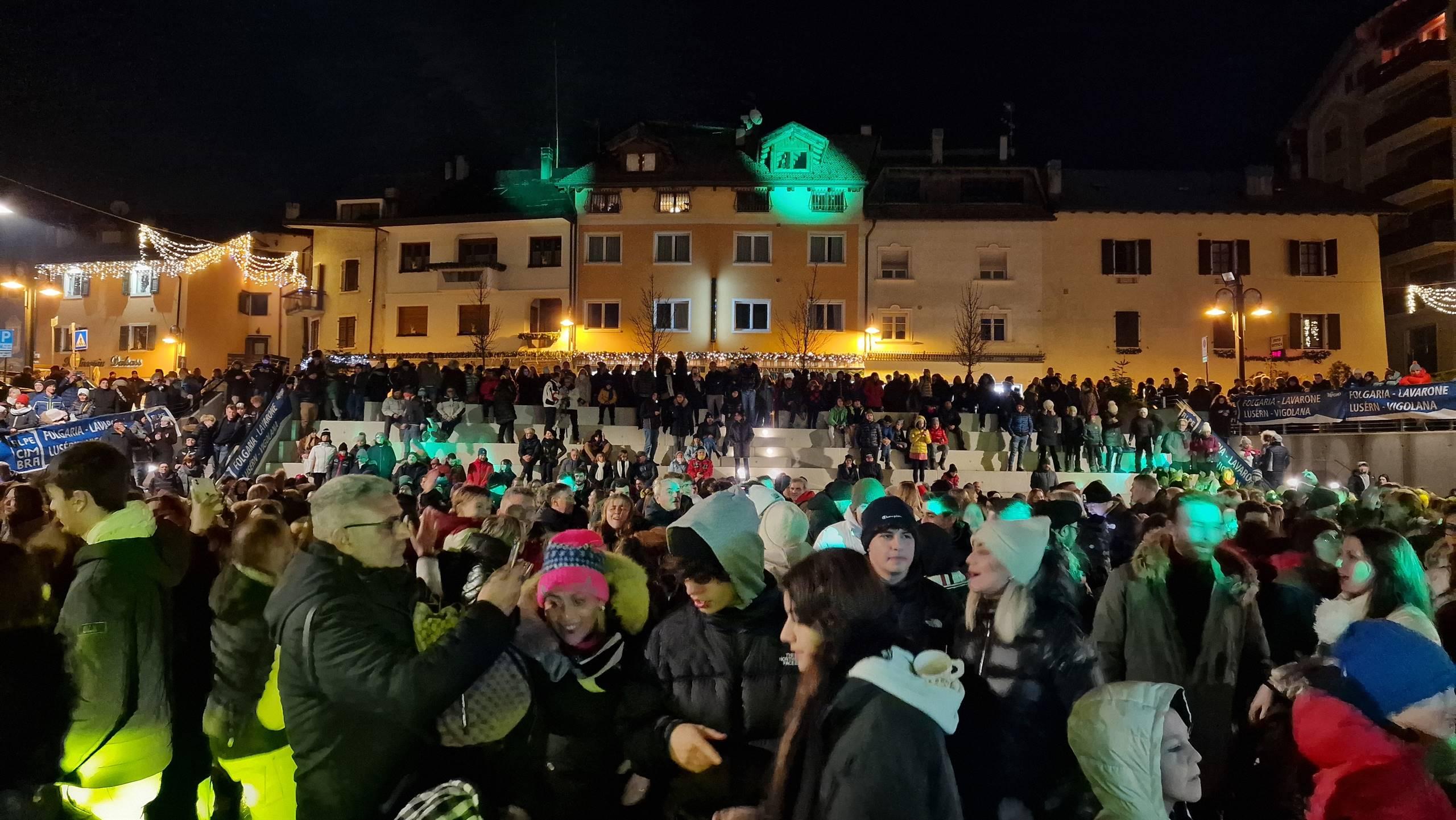 Capodanno in piazza Marconi, Folgaria 🎉✨