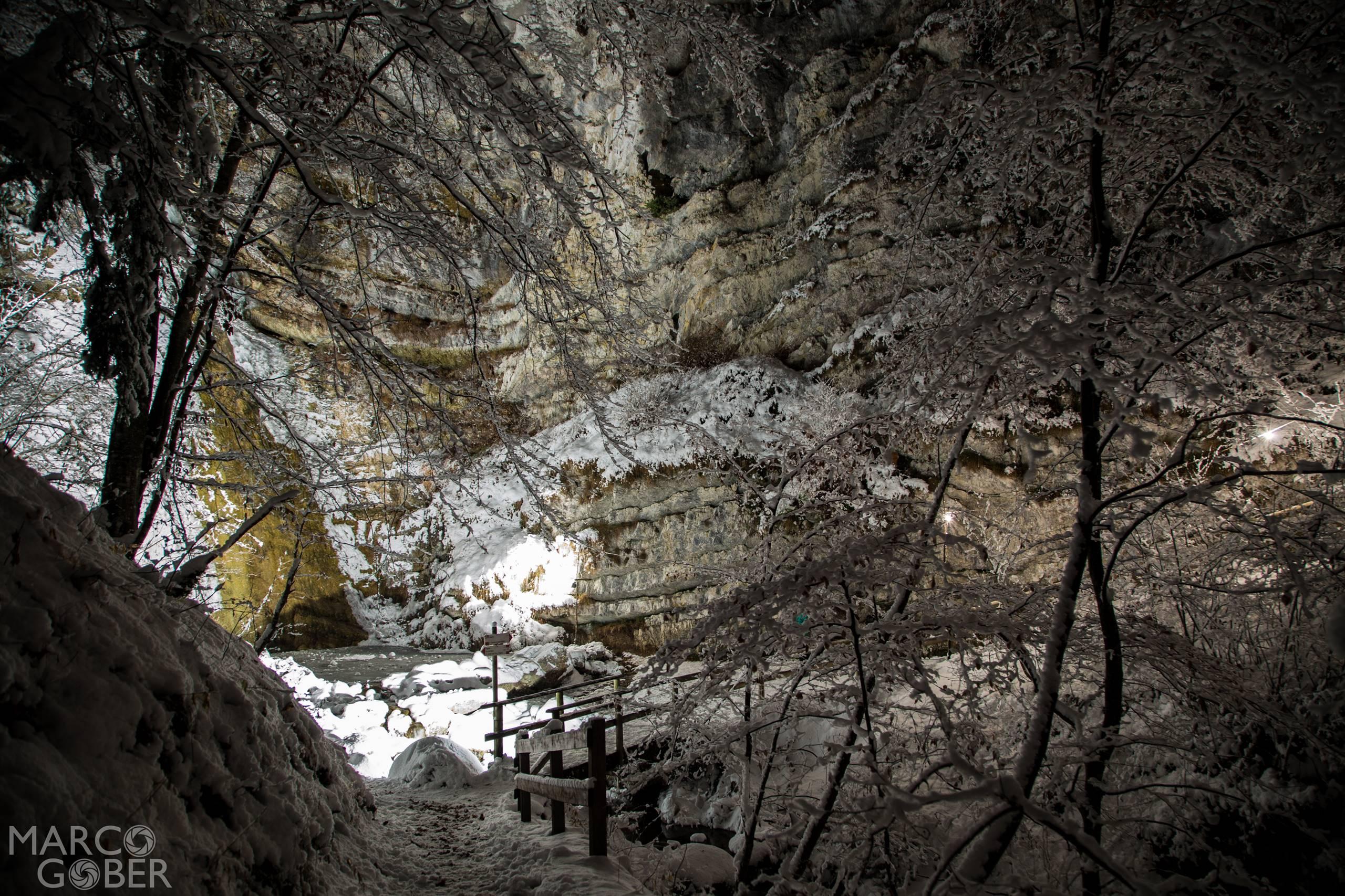 Passeggiata alla Cascata Illuminata dell'Hoffentol