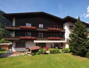 Maximilian, Hotel-Garni