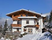 Claudia, Landhaus
