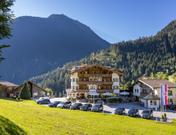 Dornauhof, Hotel