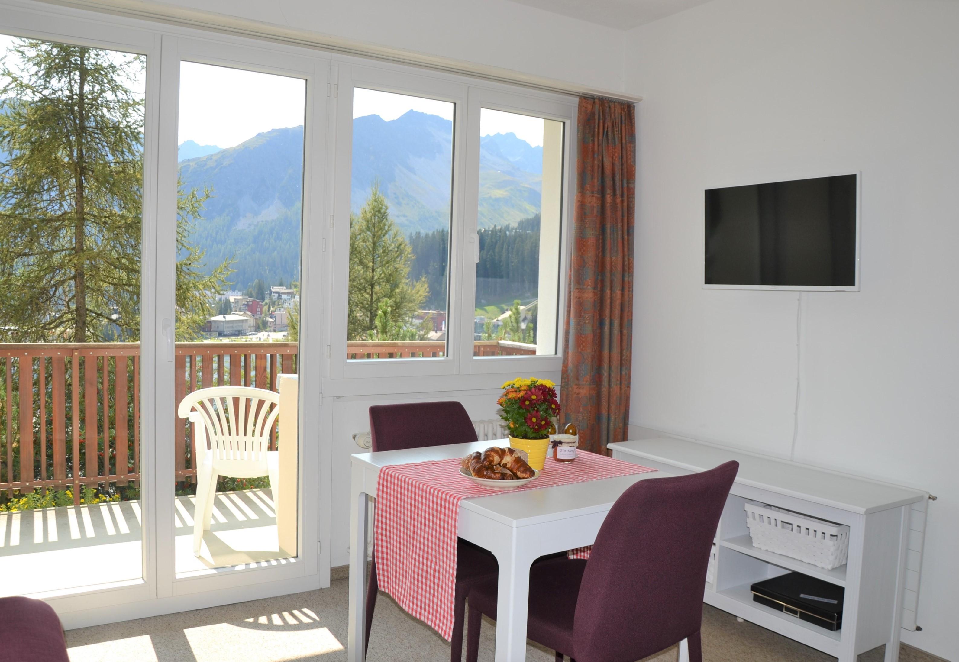 Wohnzimmer mit TV Wohnzimmer mit TV