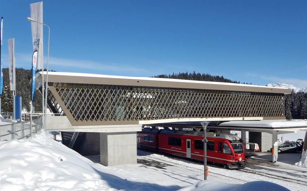 Zugang zum Bahnhof Zugang zum Bahnhof