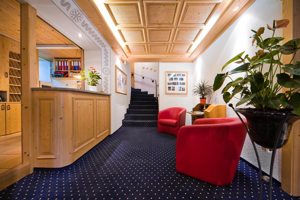 Entrée Hotel Sonnenhalde Entrée Hotel Sonnenhalde