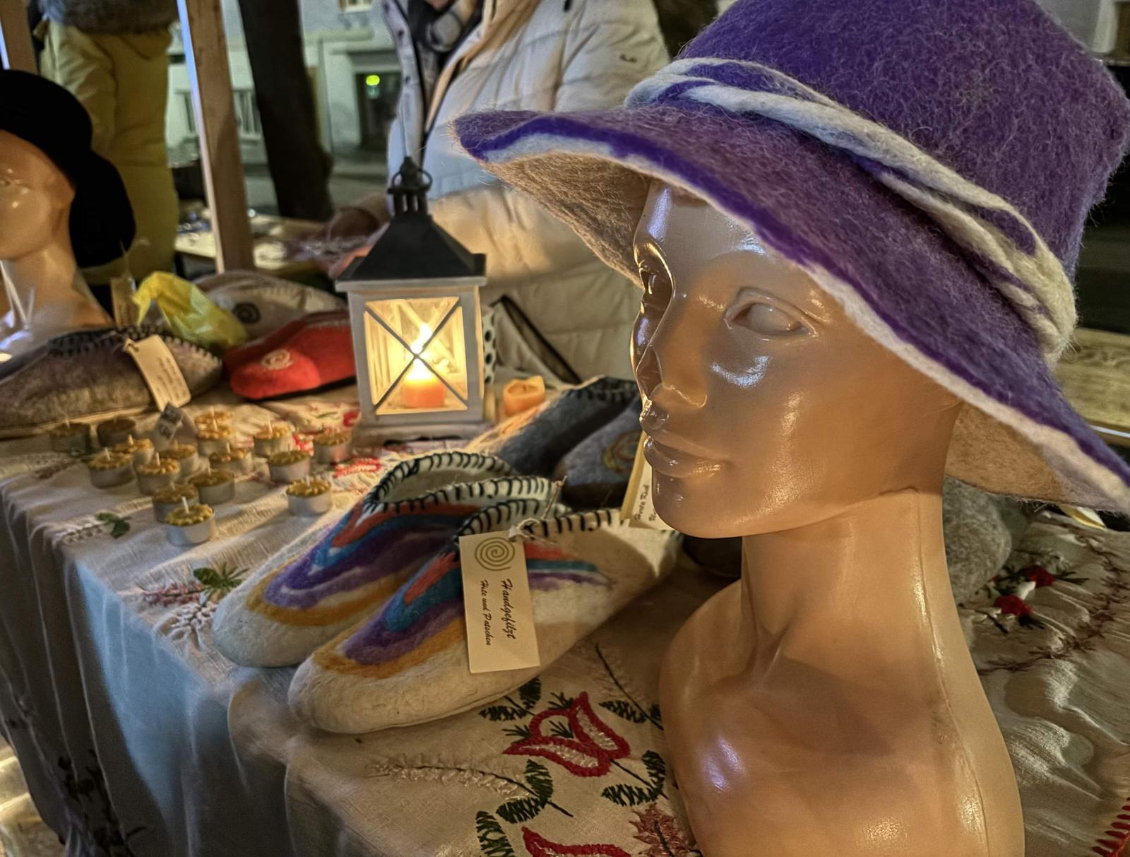 Christkindlmarkt mit Kunsthandwerk