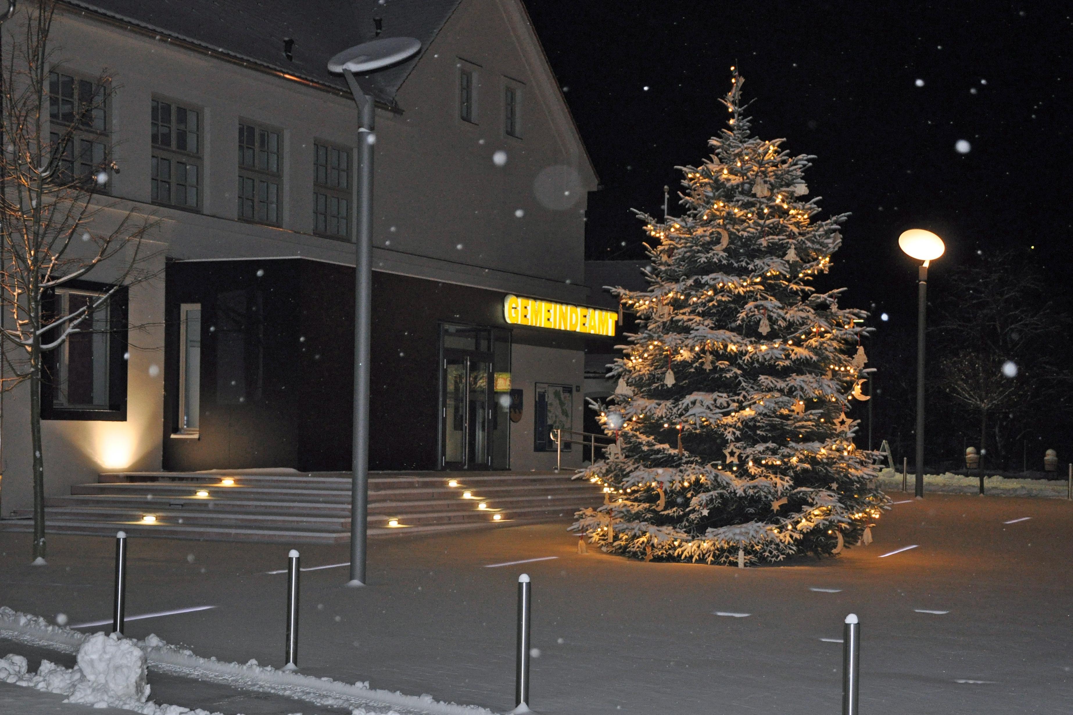 Adventbeginn am Dorfplatz Bad Loipersdorf