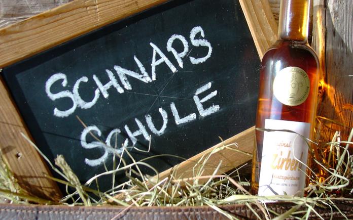 Schnapsschule, Bio-Lamm u. Knödl-Spezialitäten