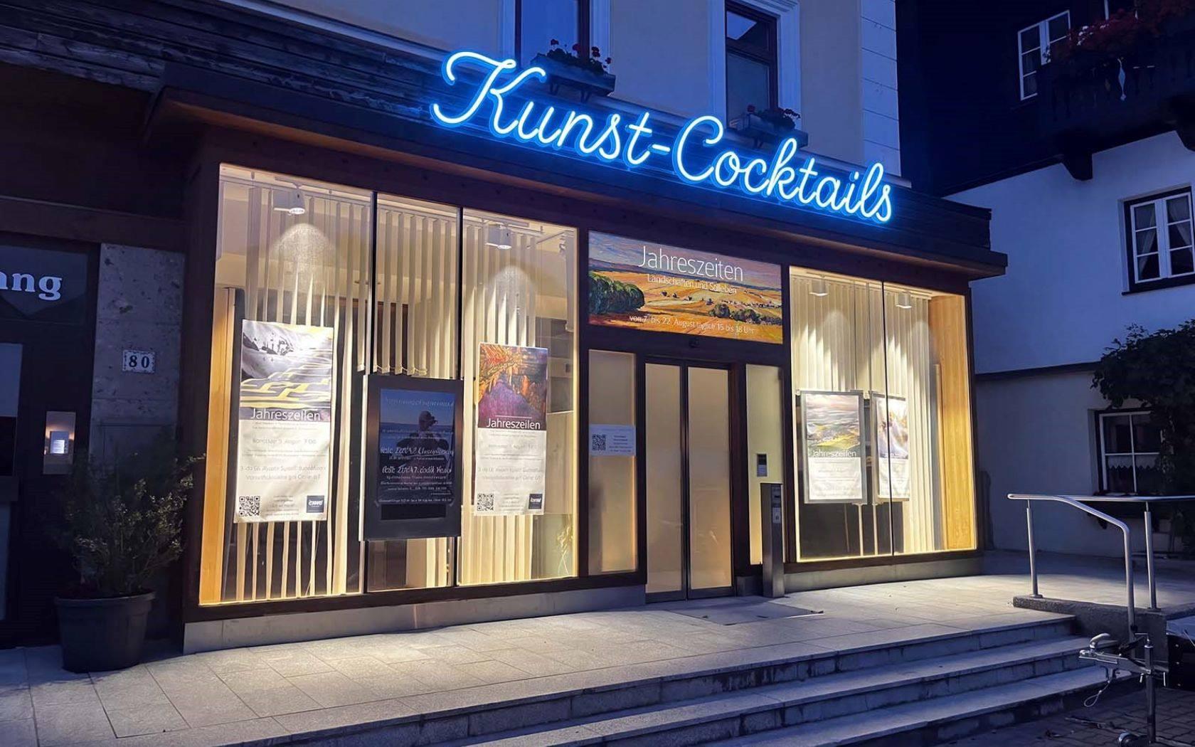 Kunstcocktail in der Ausstellung