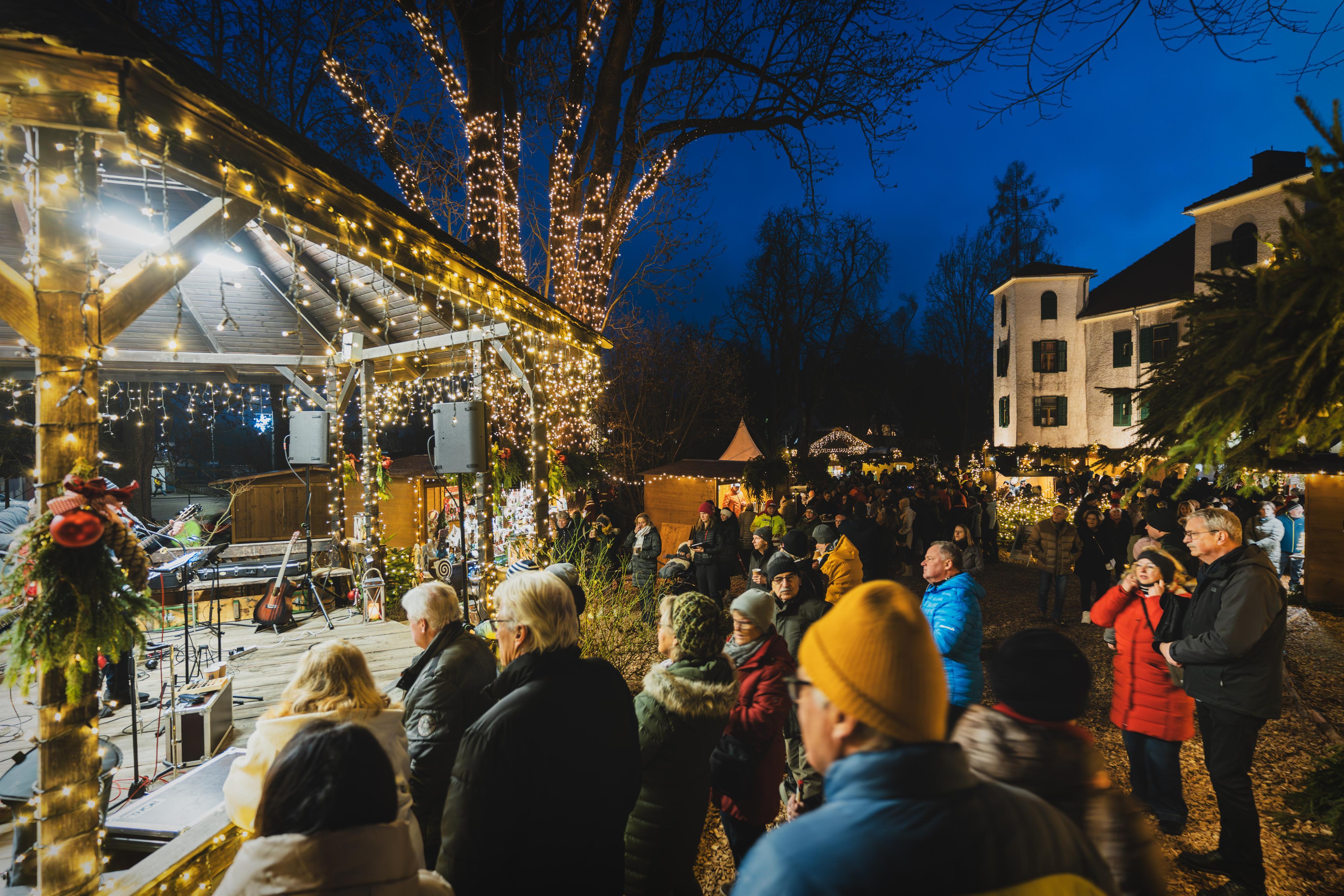 Advent im Schlosspark Stibichhofen