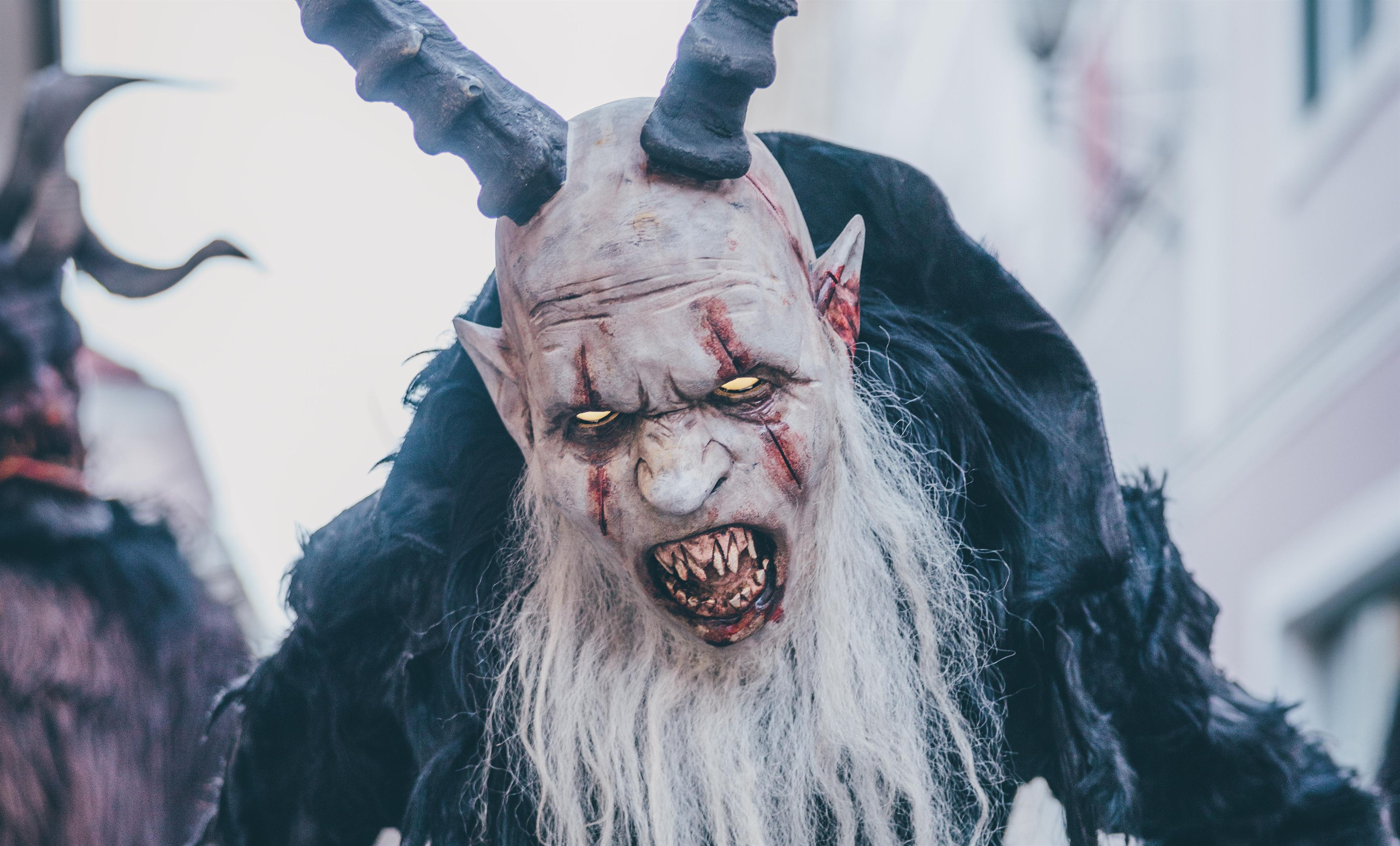 Krampus- und Perchtenlauf der Thajagrobm Teifl